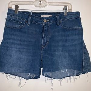 715 Bootcut Shorts